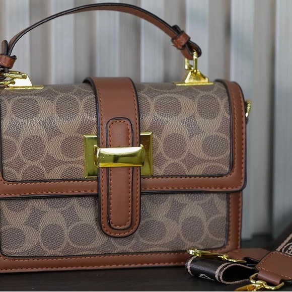 NWT Purse - Picture 7 of 8